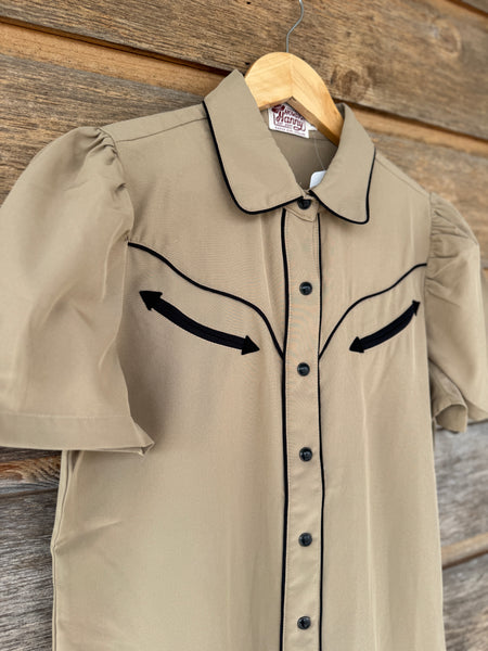Smile Pockets & Puff Sleeves - Tan
