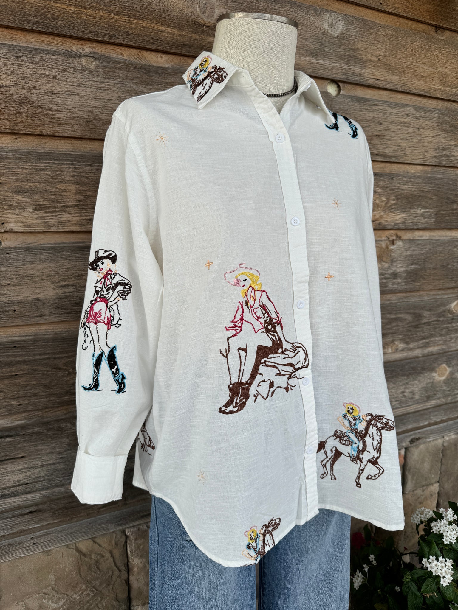 Cowgirl Motif Linen Button Up