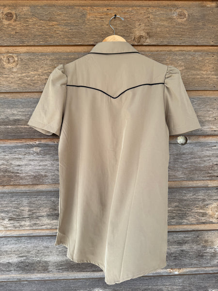Smile Pockets & Puff Sleeves - Tan