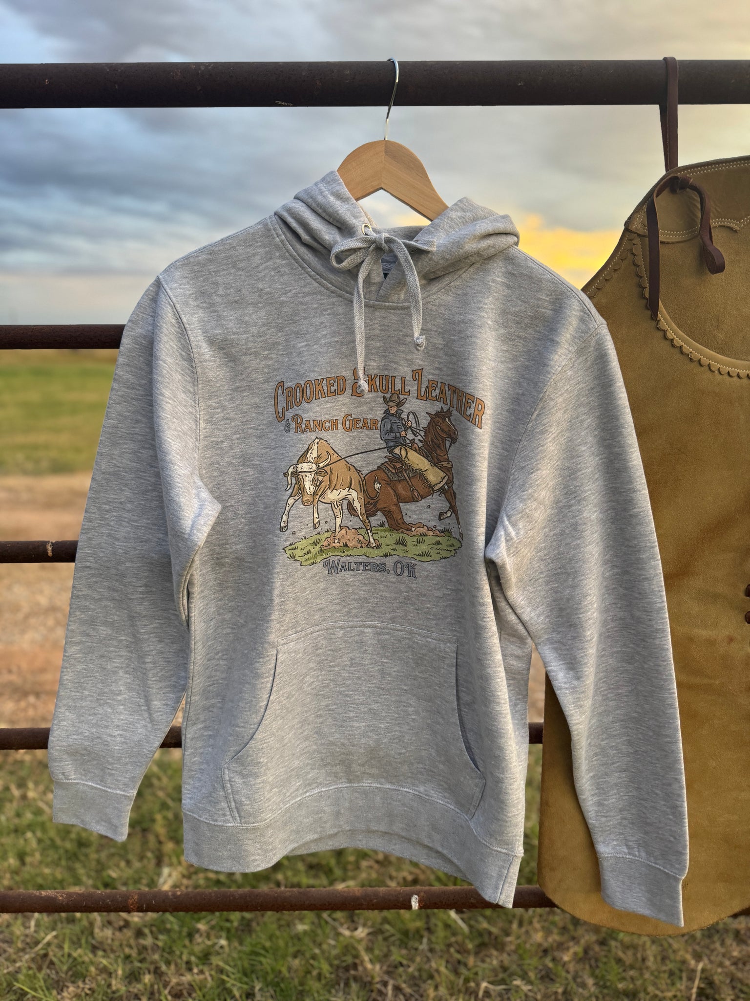 Unisex Crooked Skull Hoodie - Grey